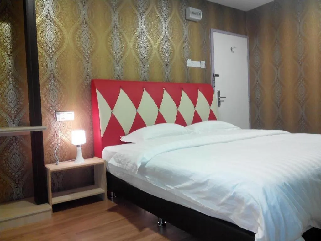 Hotel Zamburger Enstek Sepang