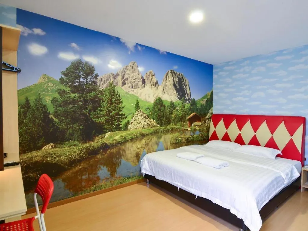 Hotel Zamburger Enstek Sepang