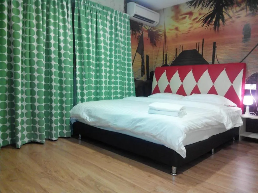 Hotel Zamburger Enstek Sepang