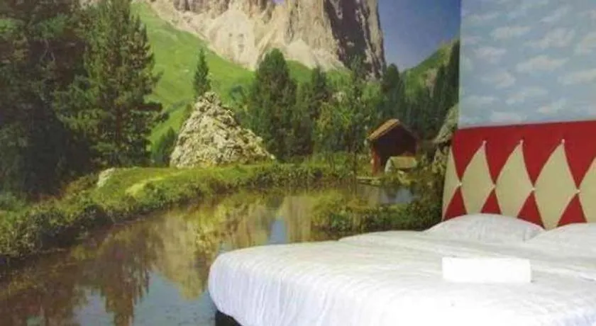 Hotel Zamburger Enstek Sepang