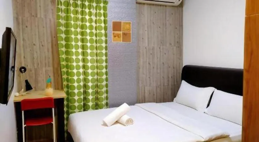 Hotel Zamburger Enstek Sepang 2*,  Malaysia