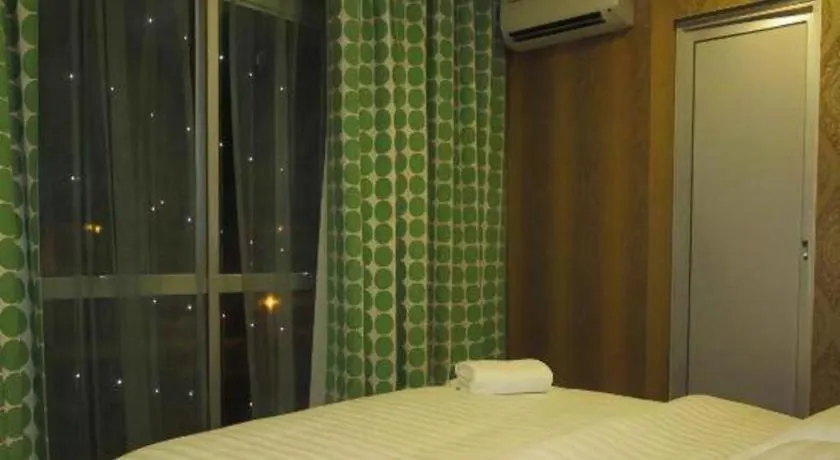 Hotel Zamburger Enstek Sepang