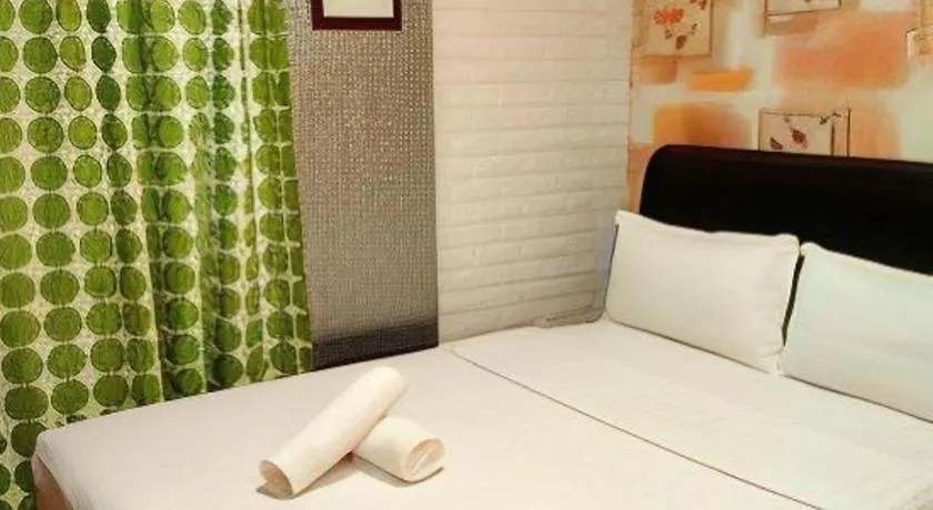 **  Hotel Zamburger Enstek Sepang Malaysia