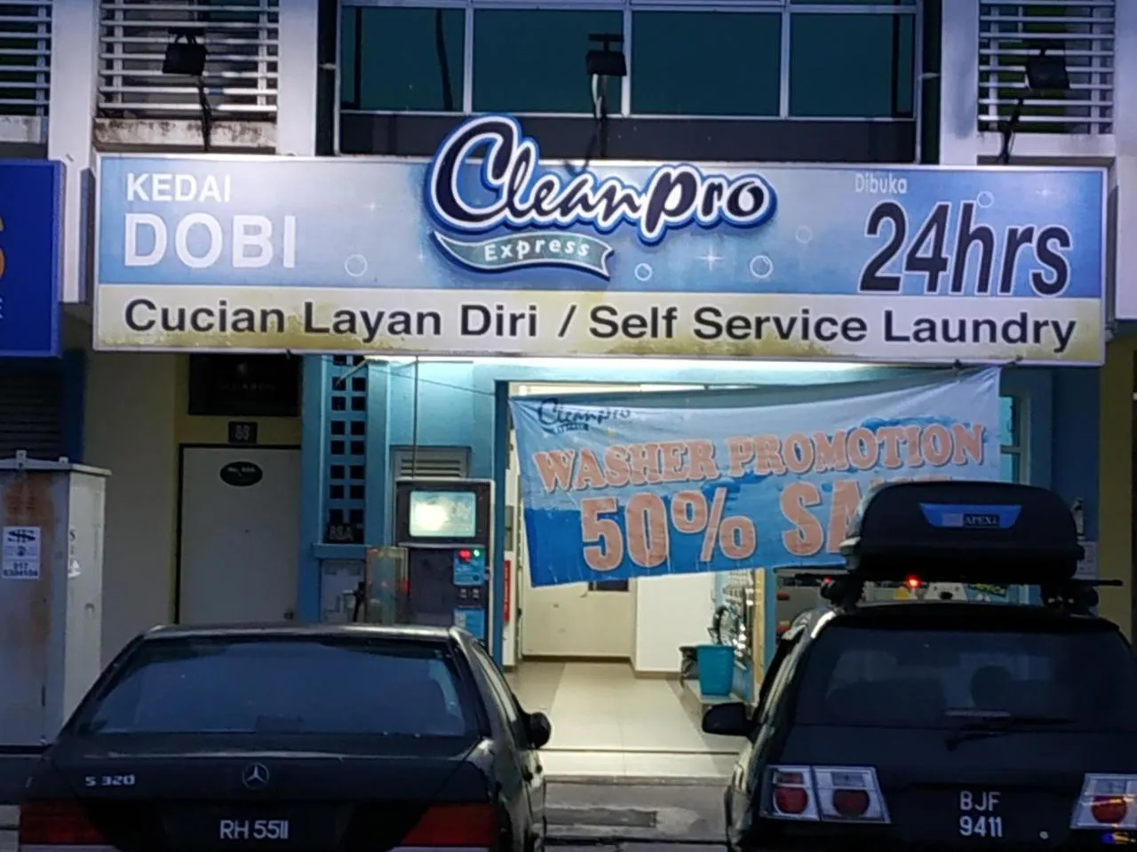 Hotel Zamburger Enstek Sepang
